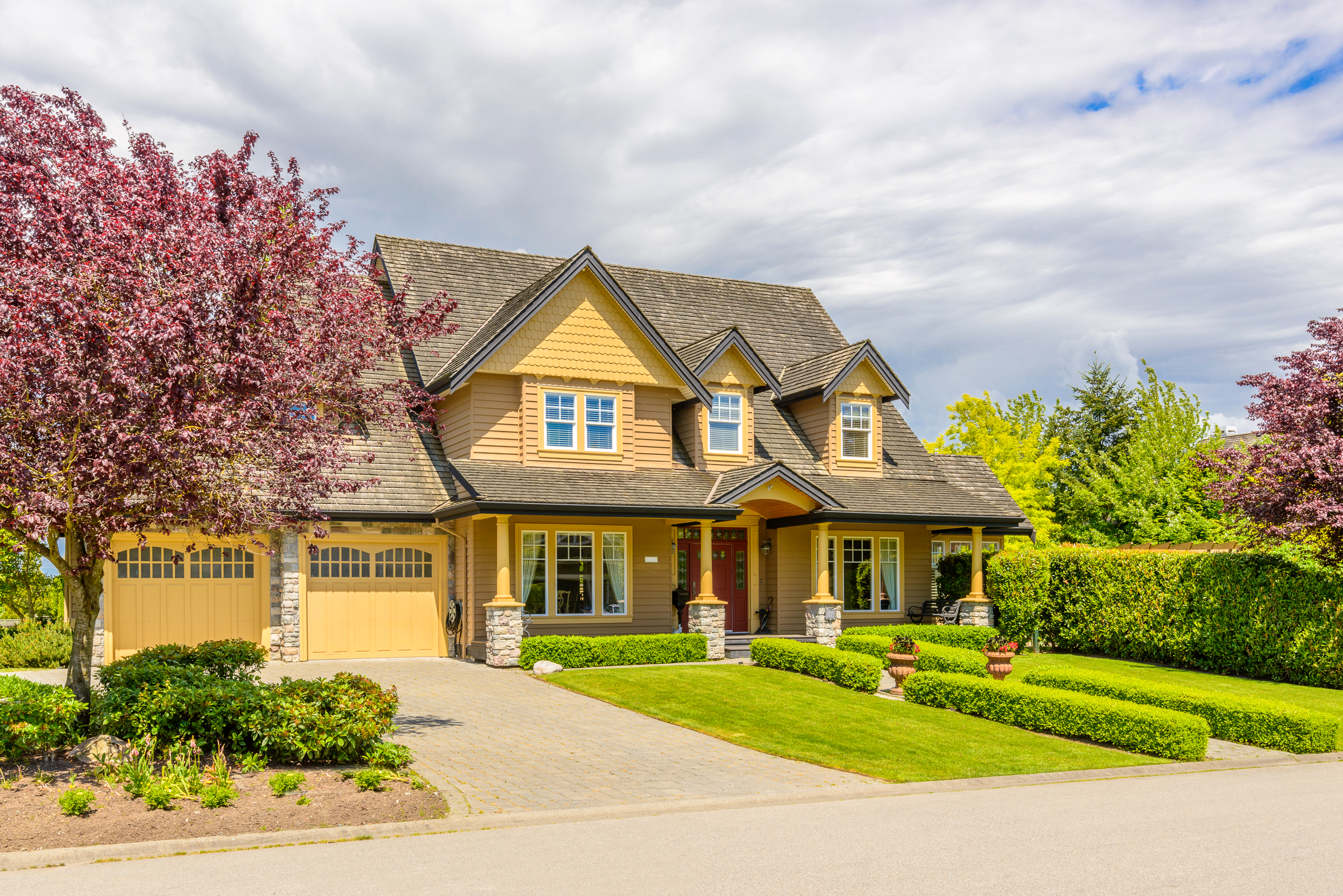 зелень особняк газон