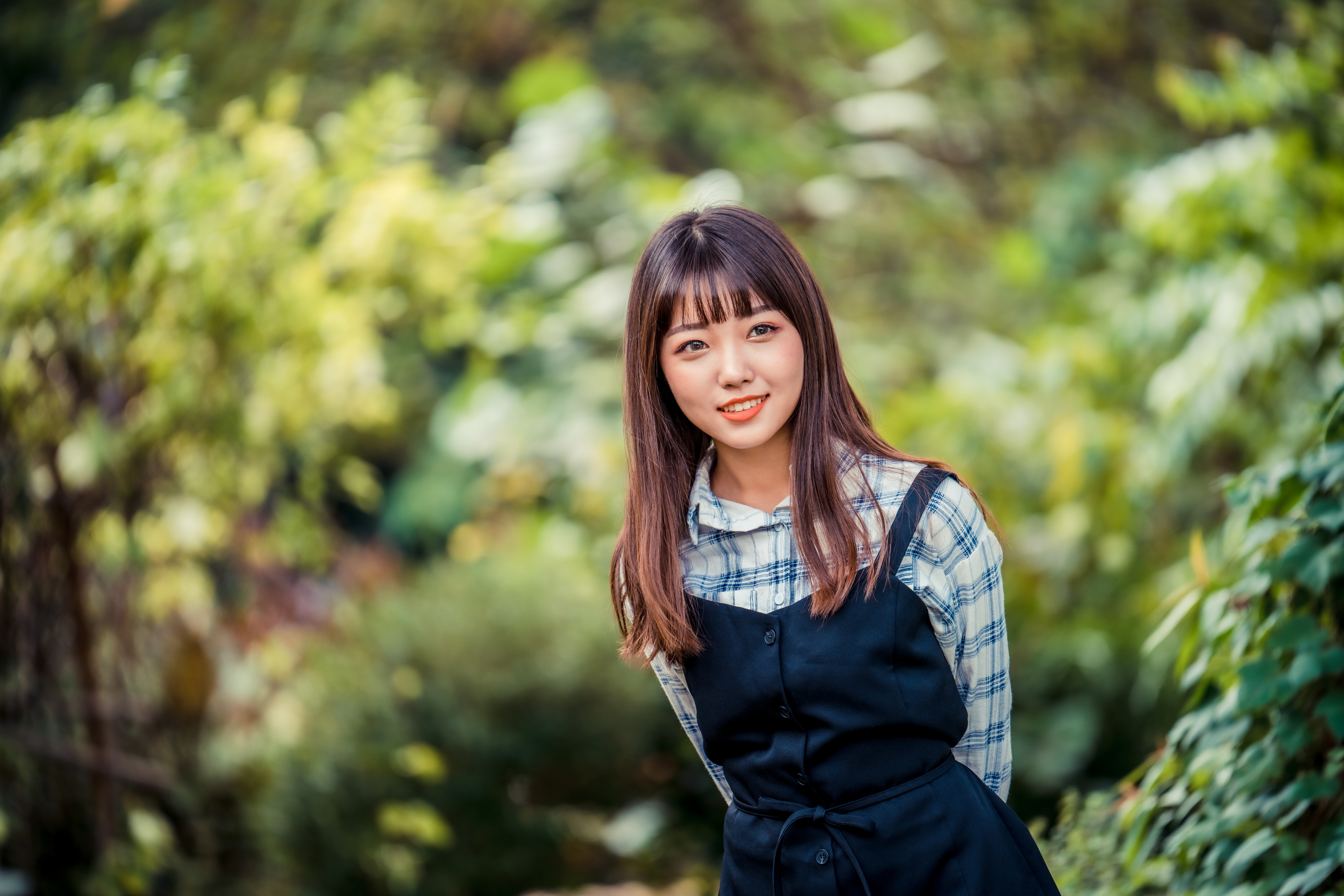 Шатенка Улыбка Размытый