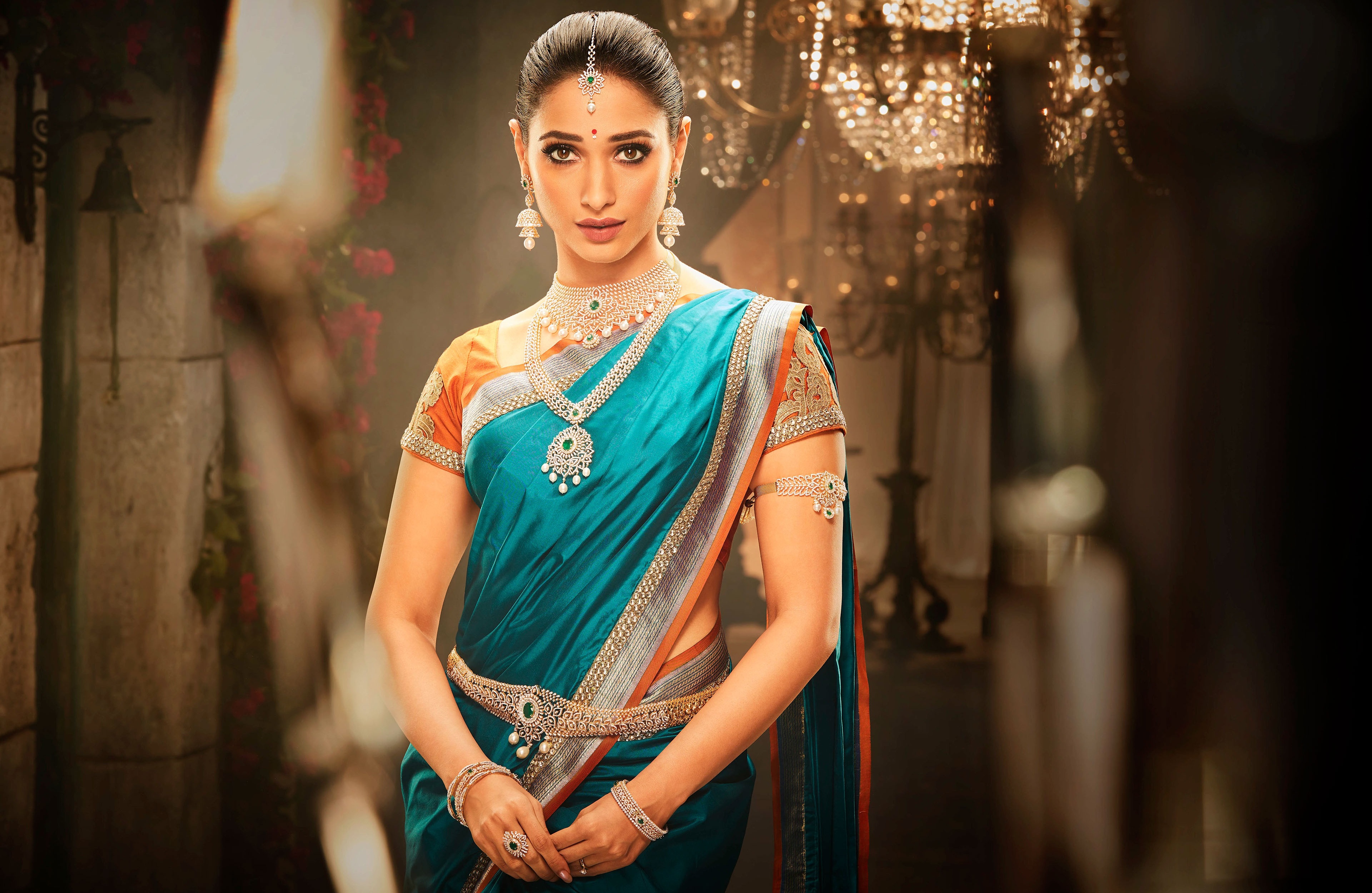  модель брюнетка