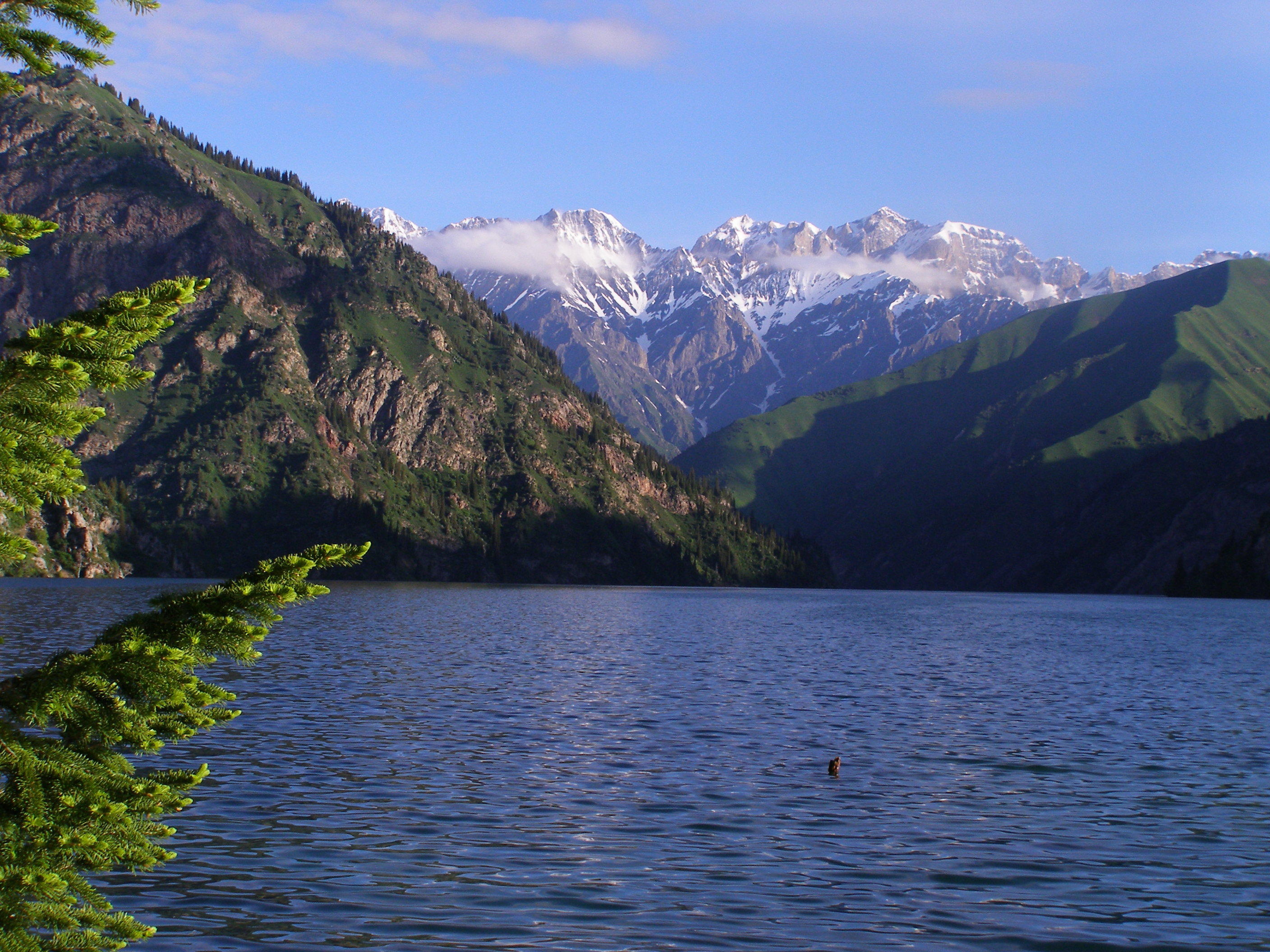 Кыргызстан пейзаж озеро водоём