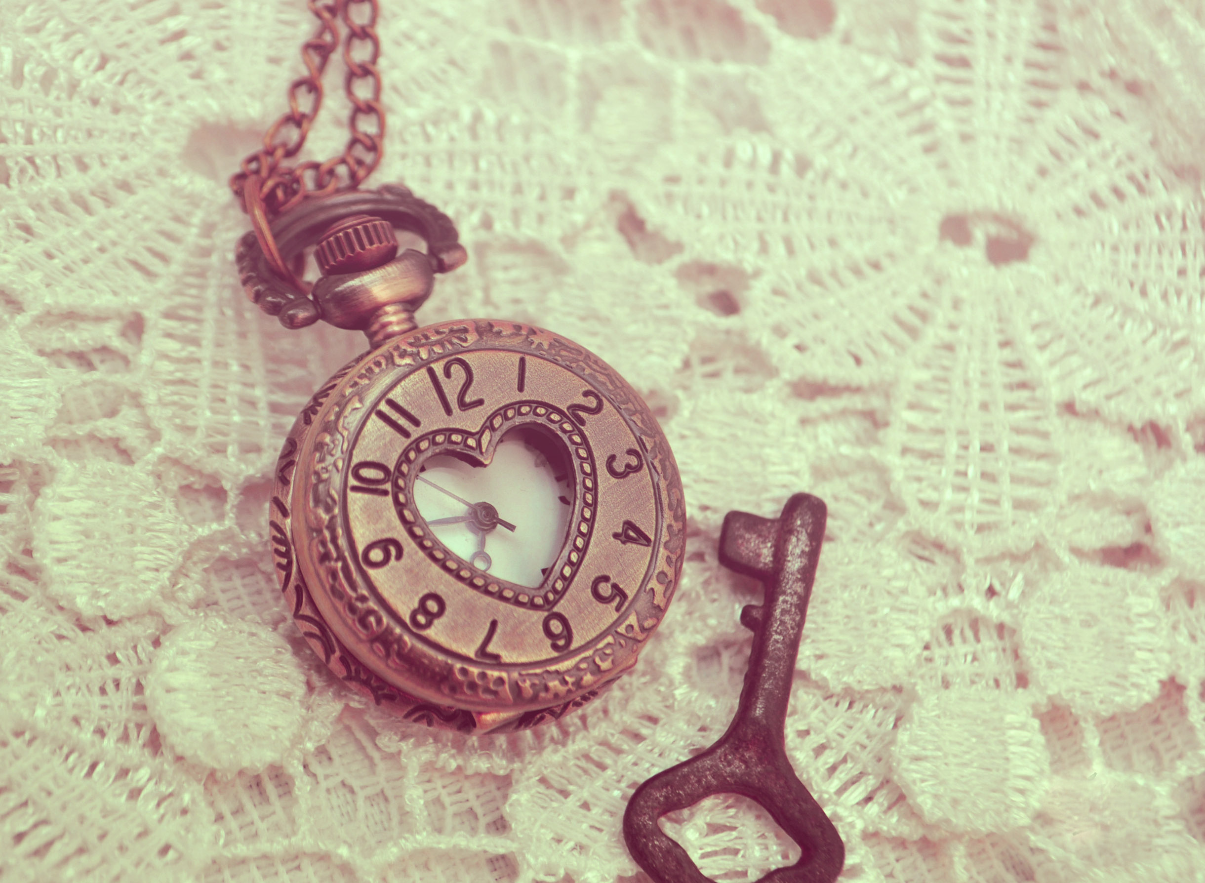 часы стрелки ключ цифры