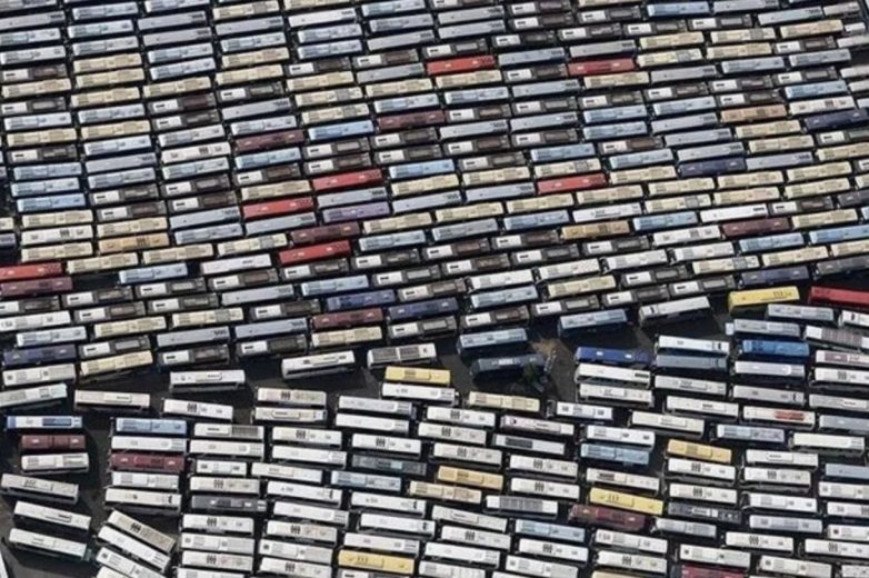 парк автобусов