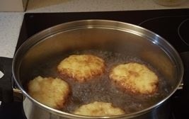 syrnye ponchiki zharit