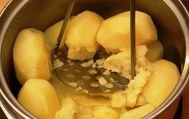 pirozhki s kartoshkoj pure stynet